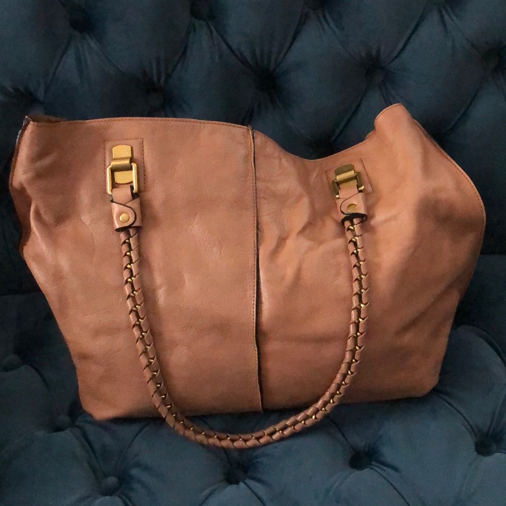 Shoulder bag